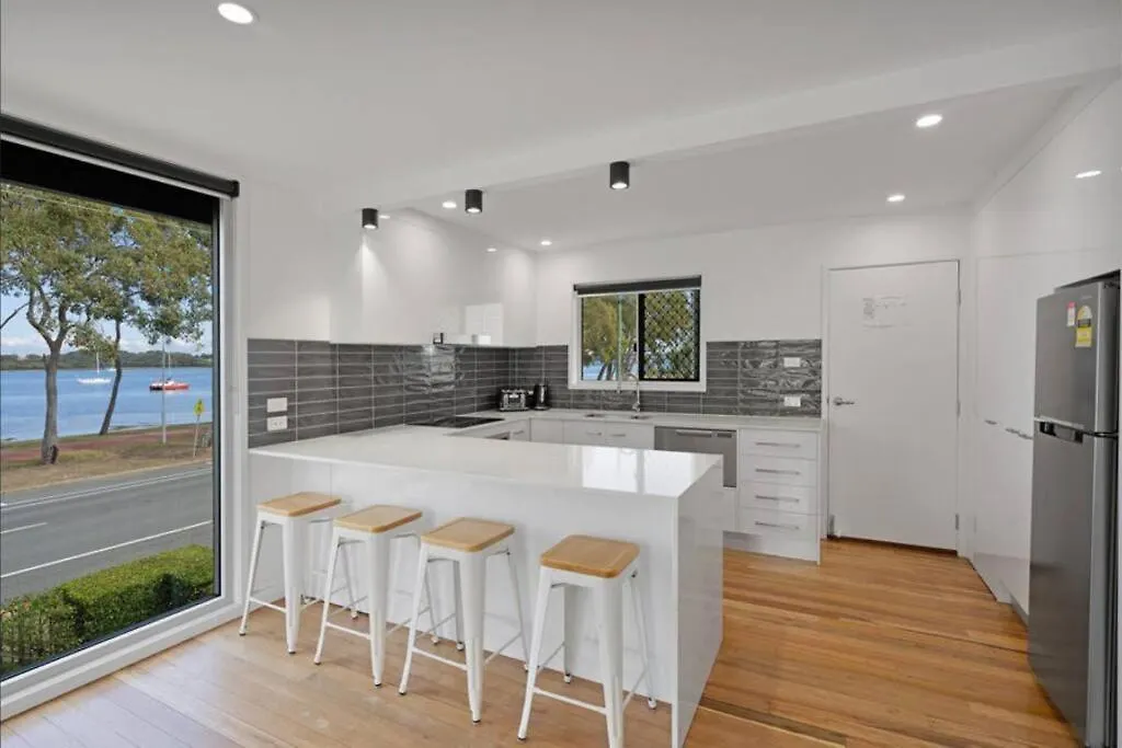 Bribie Waters Apartment Bongaree